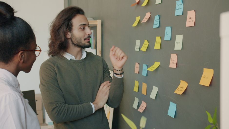 wall calendar sticky notes