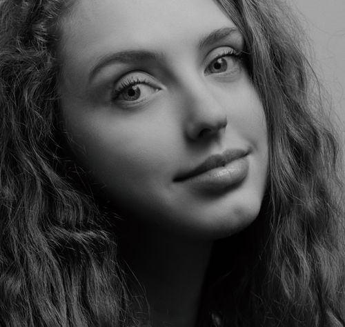 Free Stunning monochromatic portrait of a woman with captivating eyes in Kyiv Stock Photo