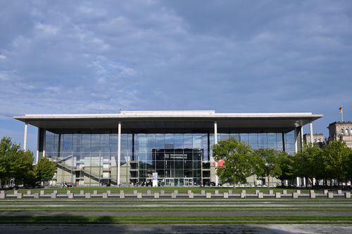 Free The Paul Loebe Haus, a stunning example of modern architecture in Berlin, Germany. Stock Photo