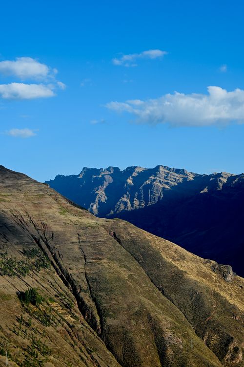 Free Captivating view of a mountain range under a clear blue sky, showcasing natural beauty. Stock Photo