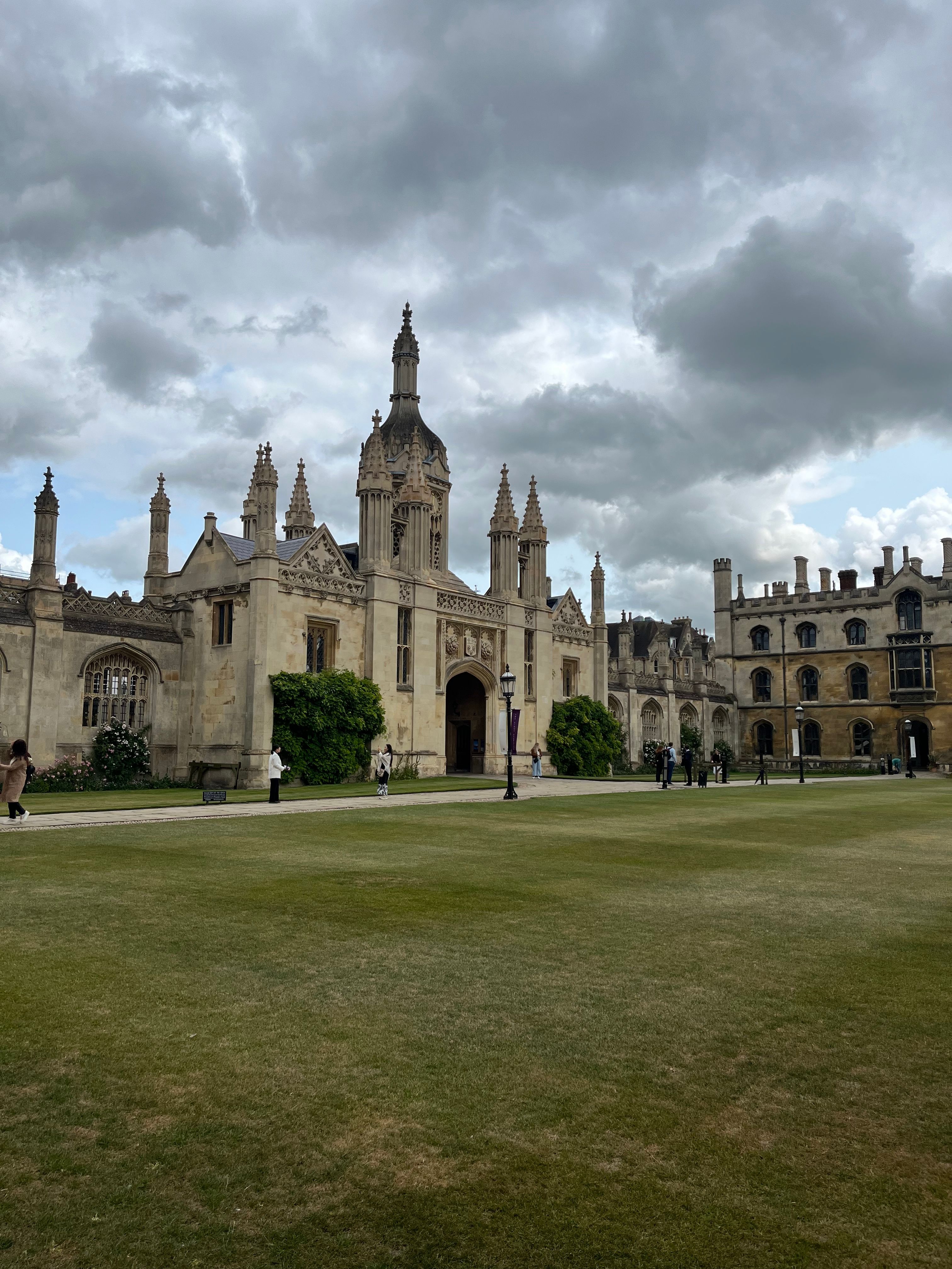 Een majestueus uitzicht op de King's College Chapel, een gotisch meesterwerk in Cambridge, Verenigd Koninkrijk.
