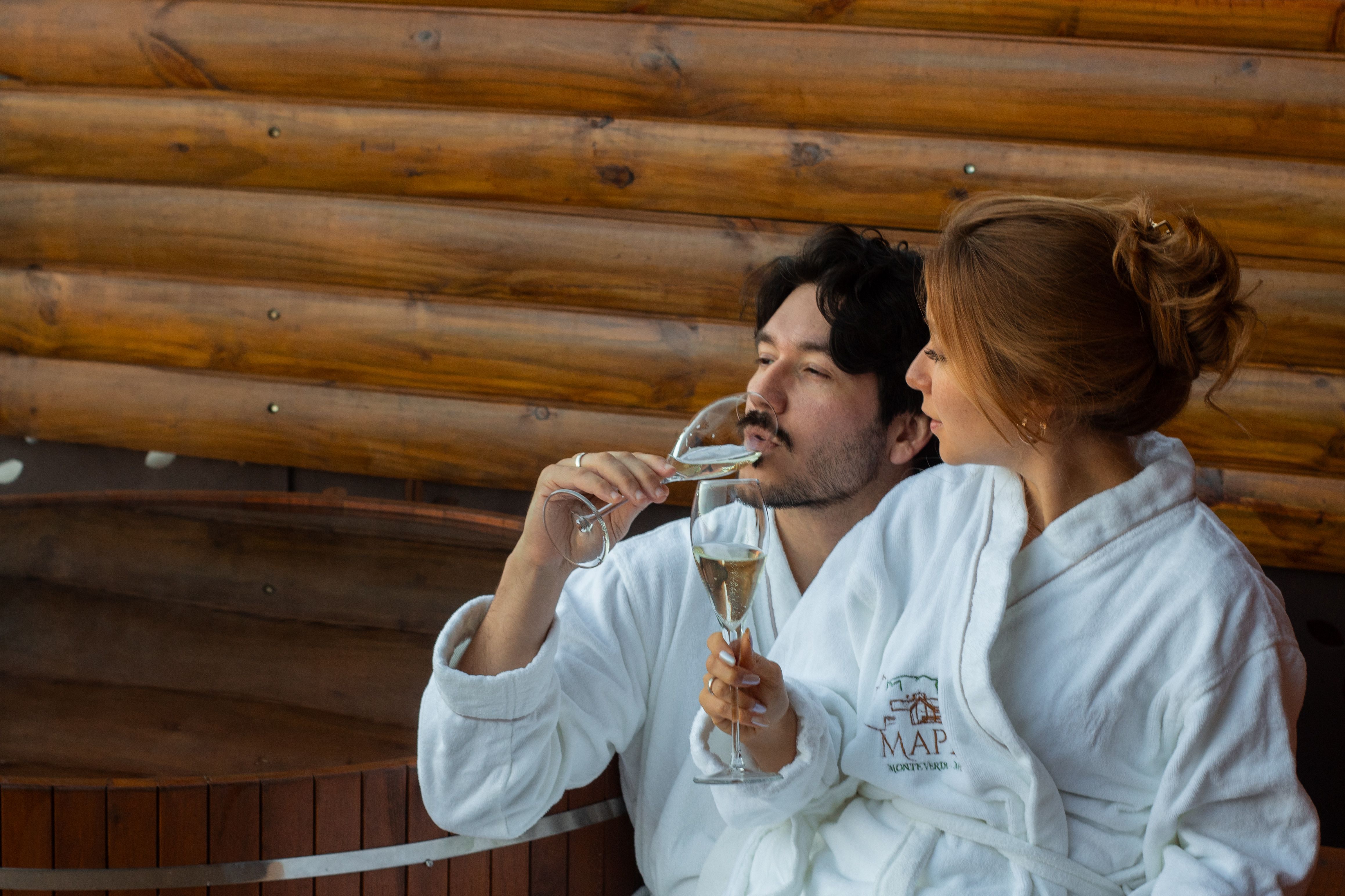 Water intake timed around a sauna session, where hydration for sauna use depends more on when you drink than how much.