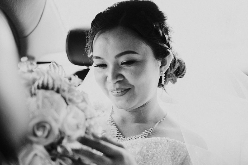 Trang điểm cô dâu tiệc cưới buổi tối phong cách Tây tại Hà Nội