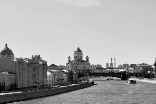 Free Breathtaking black and white view of Moscow with the Christ the Savior Cathedral and the Moscow River. Stock Photo