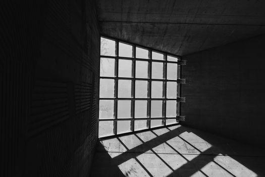 Licht & Schatten auf schwarzem Hintergrund – OLED Motiv (von Travel with  Lenses, 8545×5697, #39259349)