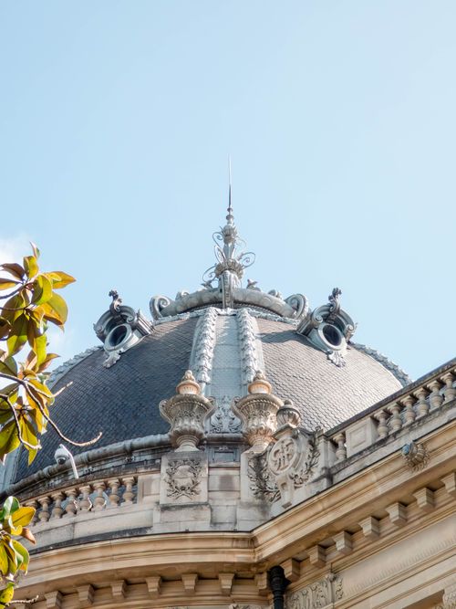 Free Close-up view of an ornate dome on a historical building in Paris, showcasing intricate details. Stock Photo