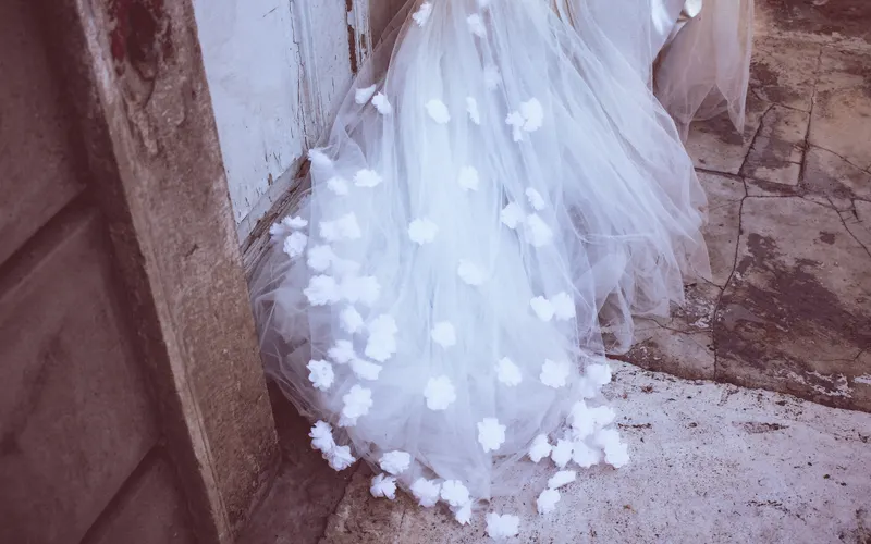 vestido novia tul sirena mangas transparentes delicado