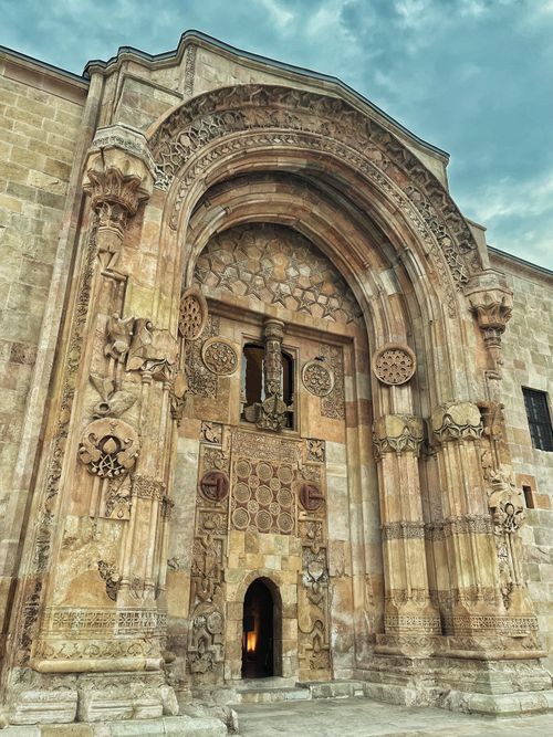 Free Elaborate stone carving at UNESCO World Heritage Site, Divriği Great Mosque, showcasing intricate Islamic architecture. Stock Photo