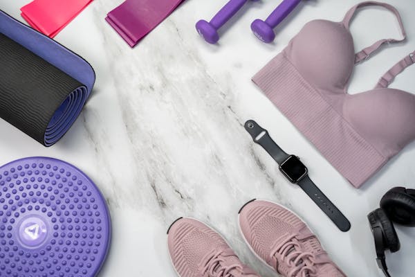 ans le top 5 des meilleures apps pour perdre du poids, il est impossible de ne pas mentionner la Garmin Watch. Cette montre est particulièrement appréciée par les sportifs grâce à ses fonctionnalités avancées.