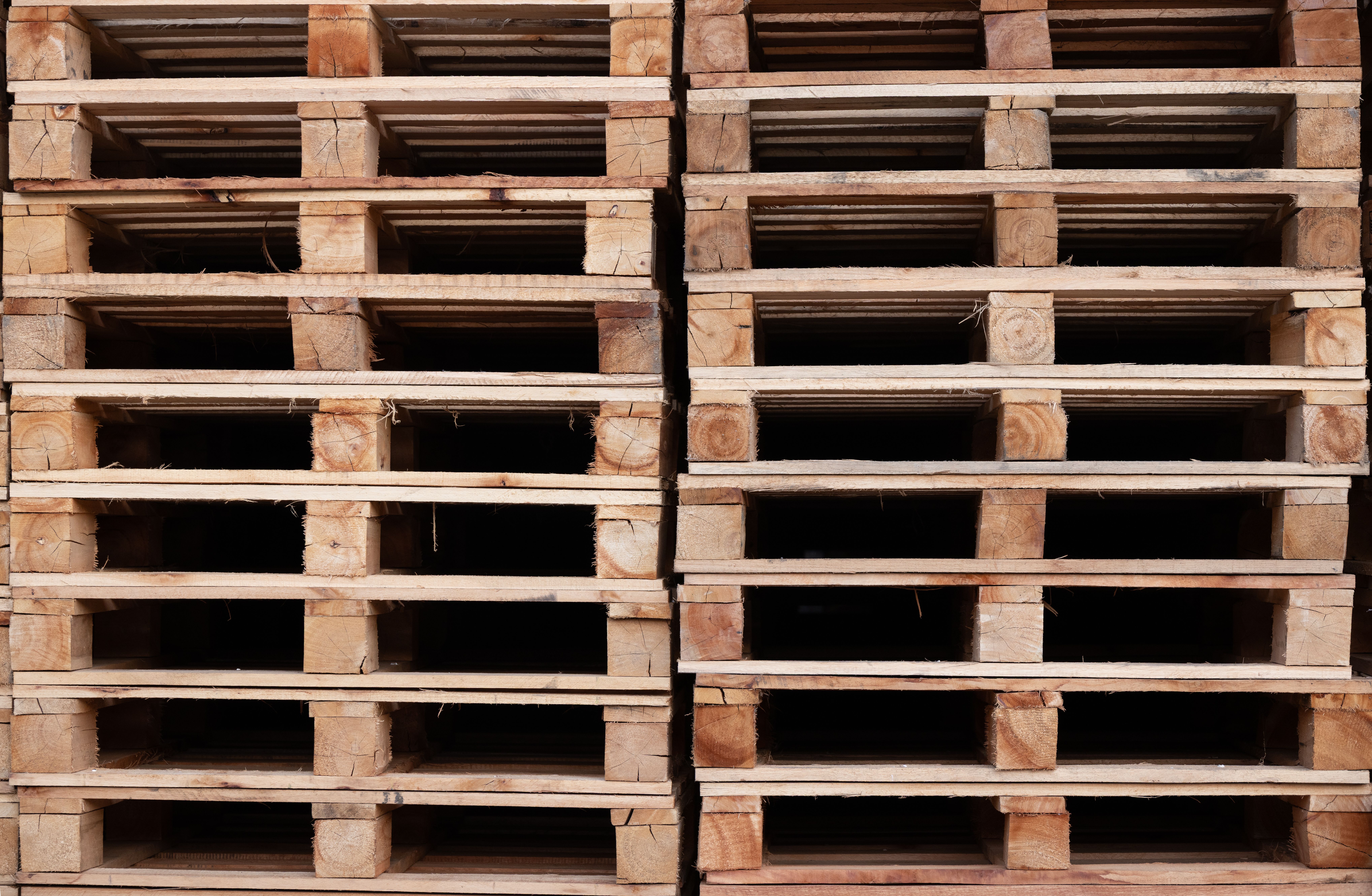 Freight charges, buyer premiums, and unsellable units are the hidden costs that push a liquidation pallet's true acquisition price well past the hammer bid.