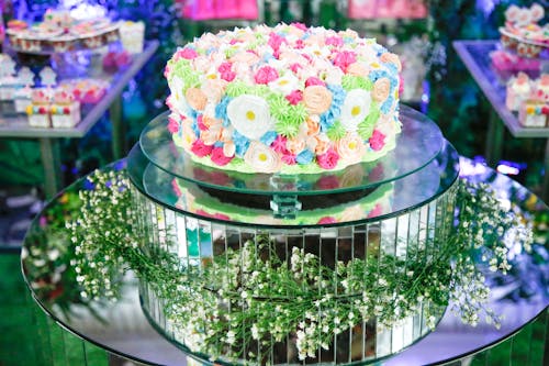 Free stock photo of birthday cake, flower cake, happy birthday Stock Photo