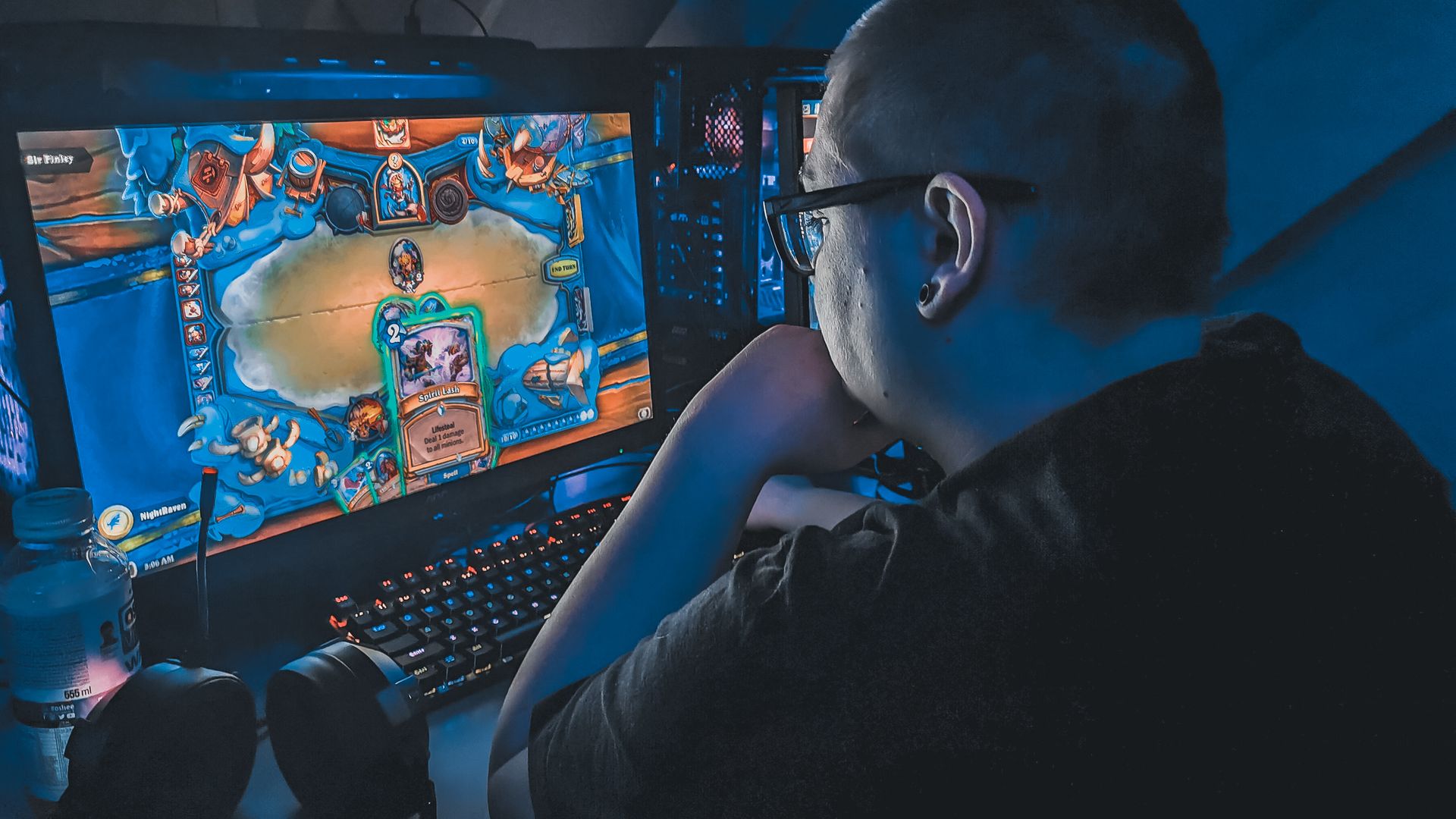 Global Esports defeats EDward Gaming to survive in Group B cover