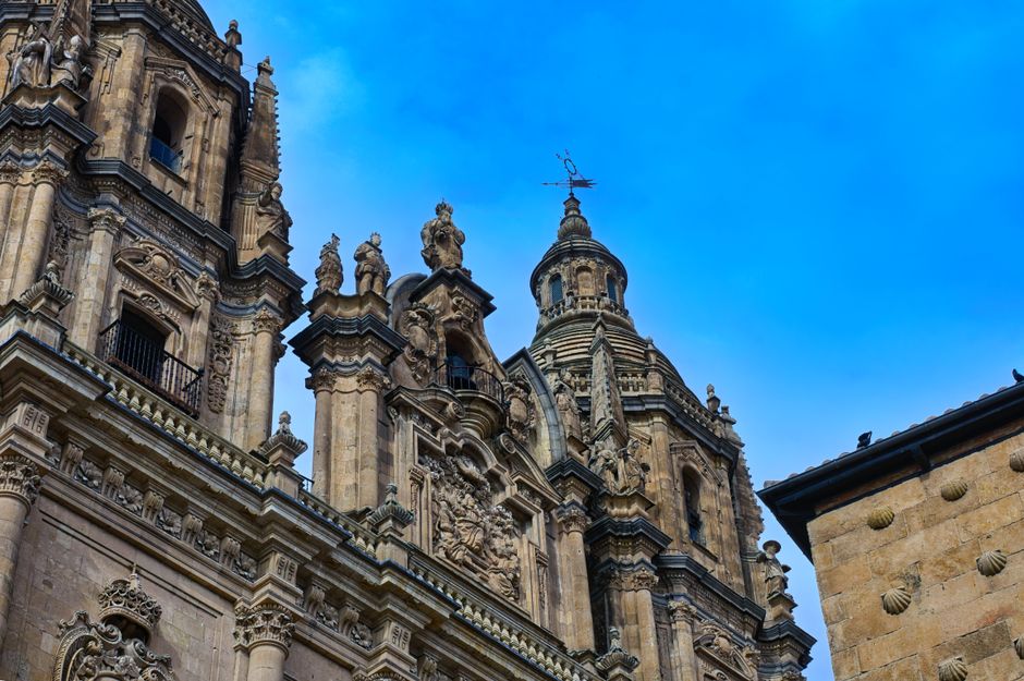 Detailed view of the Baroque architecture at Iglesia de la Clerecía in Salamanca, Spain.