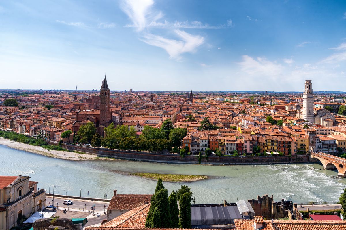 Verona — Roman heritage, stone bridges and lively squares along the Adige (4)