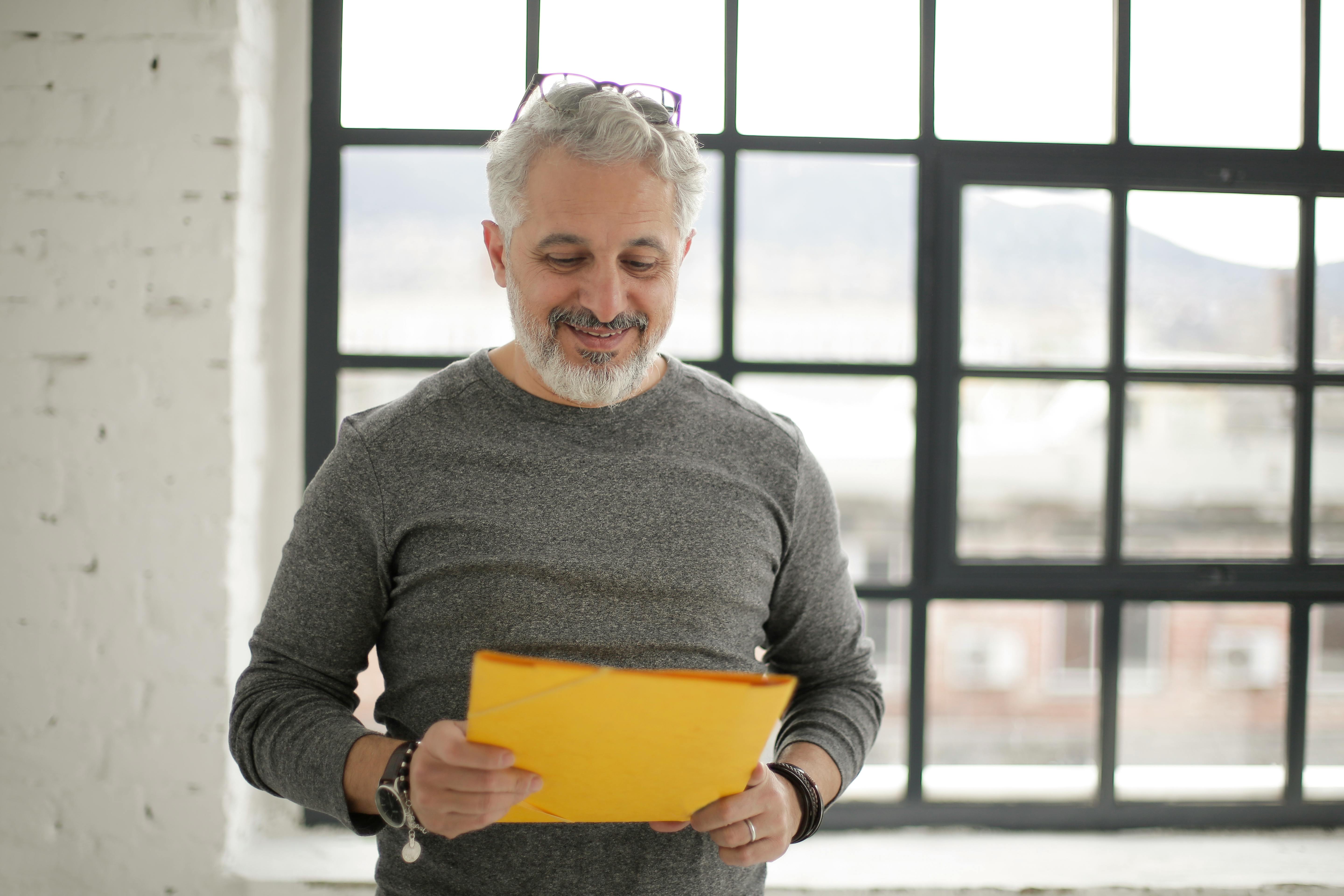 Dave Ramsey says: Your talent can be your side hustle — Photo by Andrea Piacquadio on Pexels