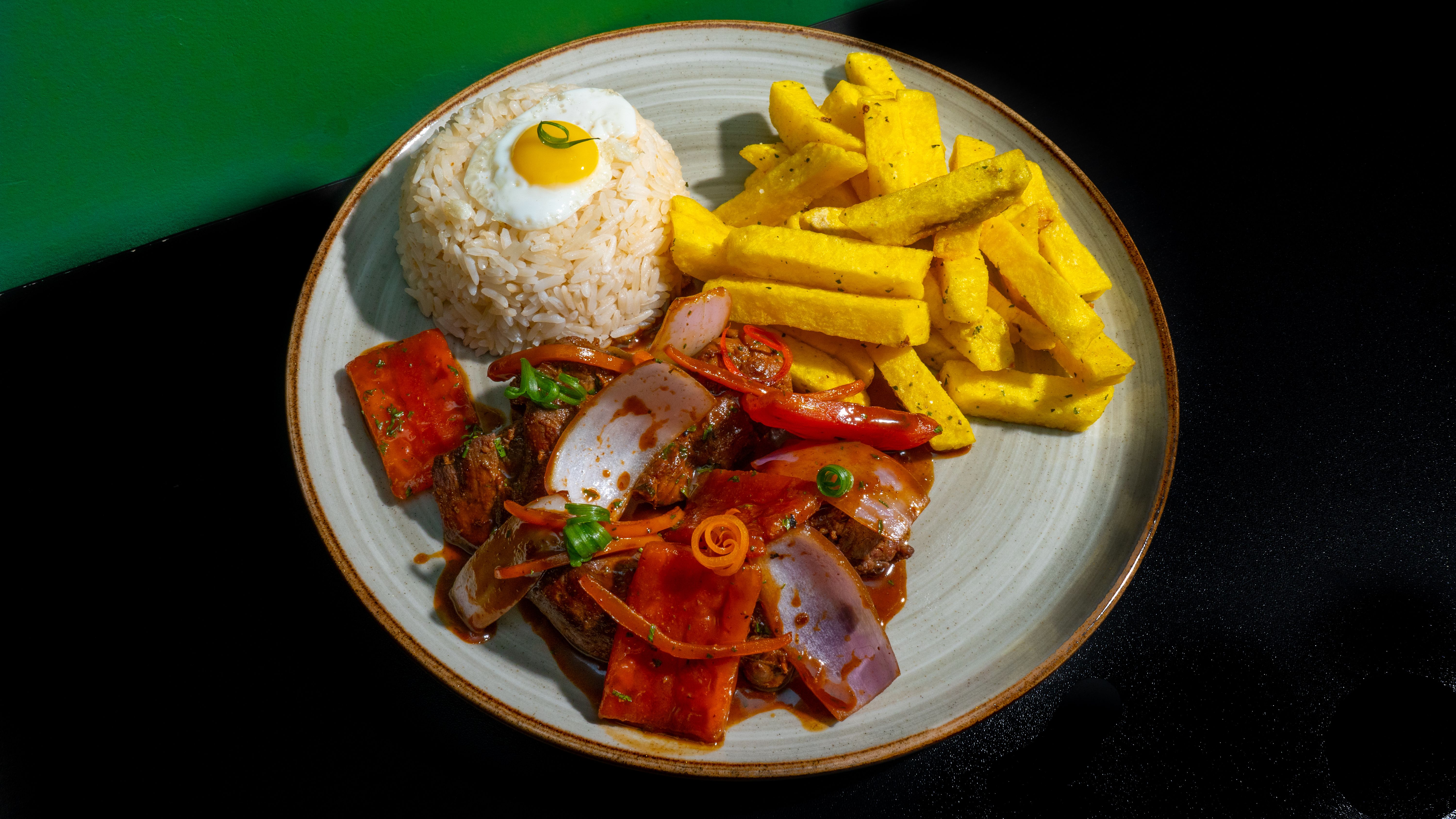 Coba Masak Sendiri Usai Kantor, Keluarga Kecil pun Hemat
