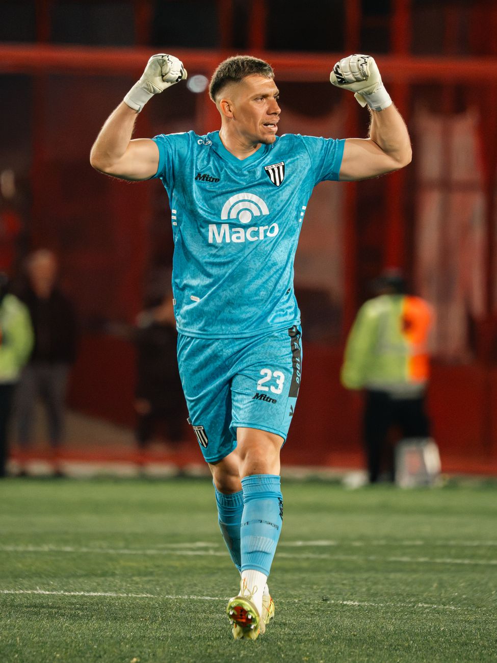OFICIAL: Vuk Pavicevic é reforço do Estrela da Amadora