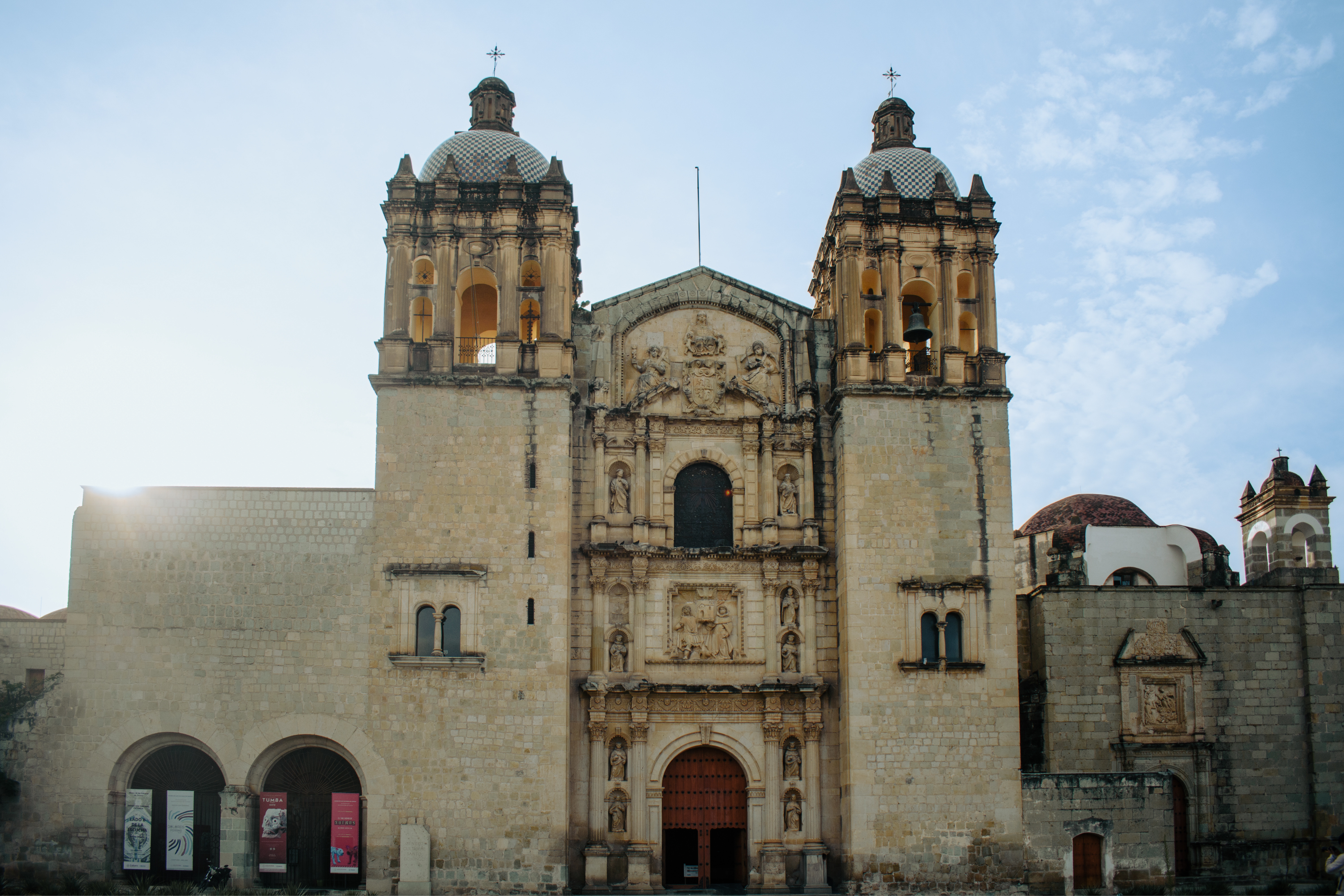 Stunning view of the Santo Domingo de Guzmán Church, a historic landmark in Oaxaca, Mexico.