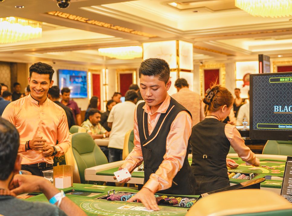 Online Casino: Spielautomaten und Live-Spiele im Überblick