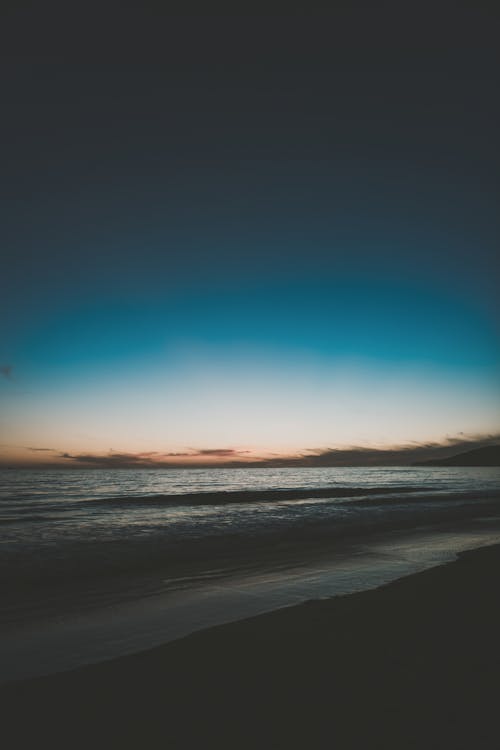 Free Photo of Beach During Dawn Stock Photo