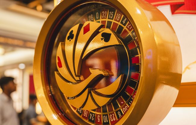 Online Casino: Spielautomaten und Live-Spiele im Überblick