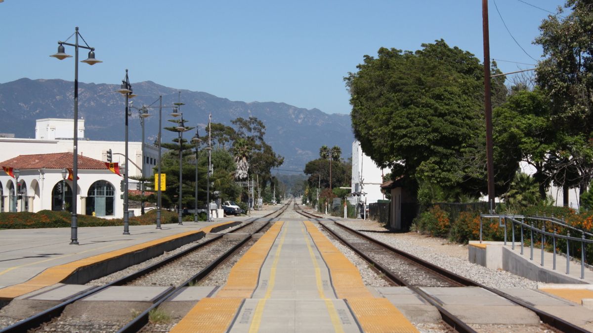Top Santa Ana, CA Back-To-School Giveaways With No Purchase Necessary: Safe Entry Guide