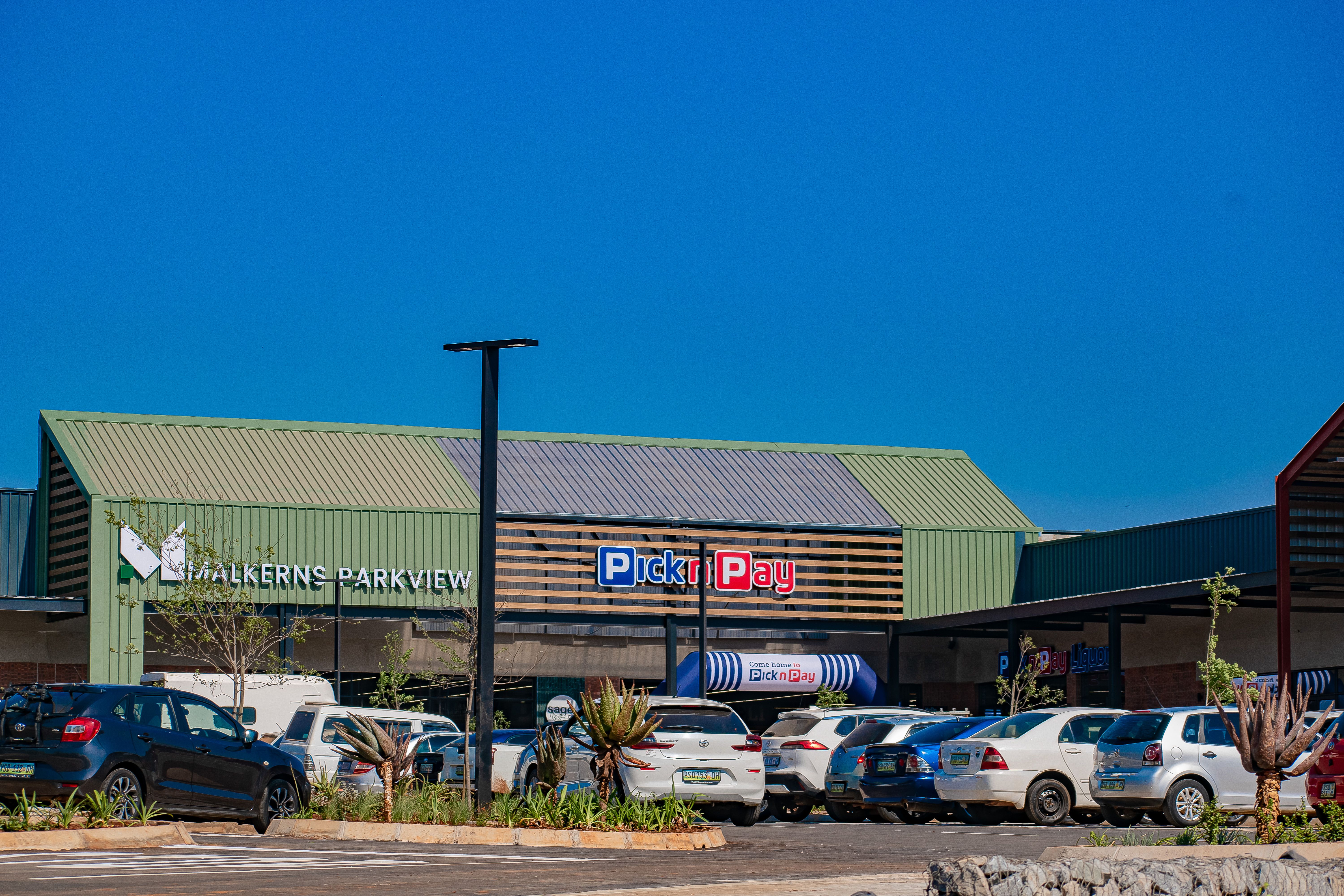 Pick n Pay (PICK) H1 FY27 Losses Narrow as Turnaround Progresses