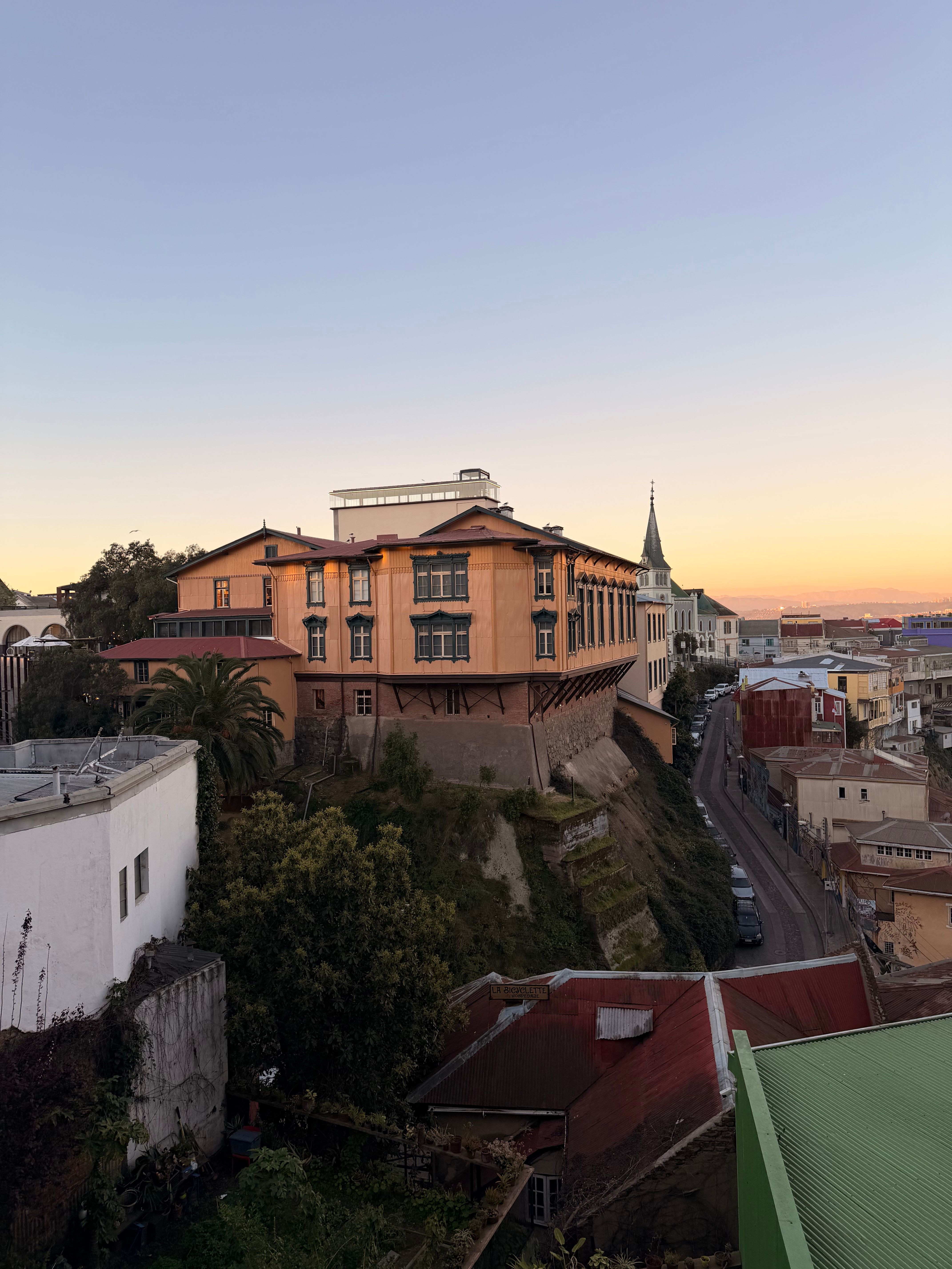 Cerro Alegre Murals