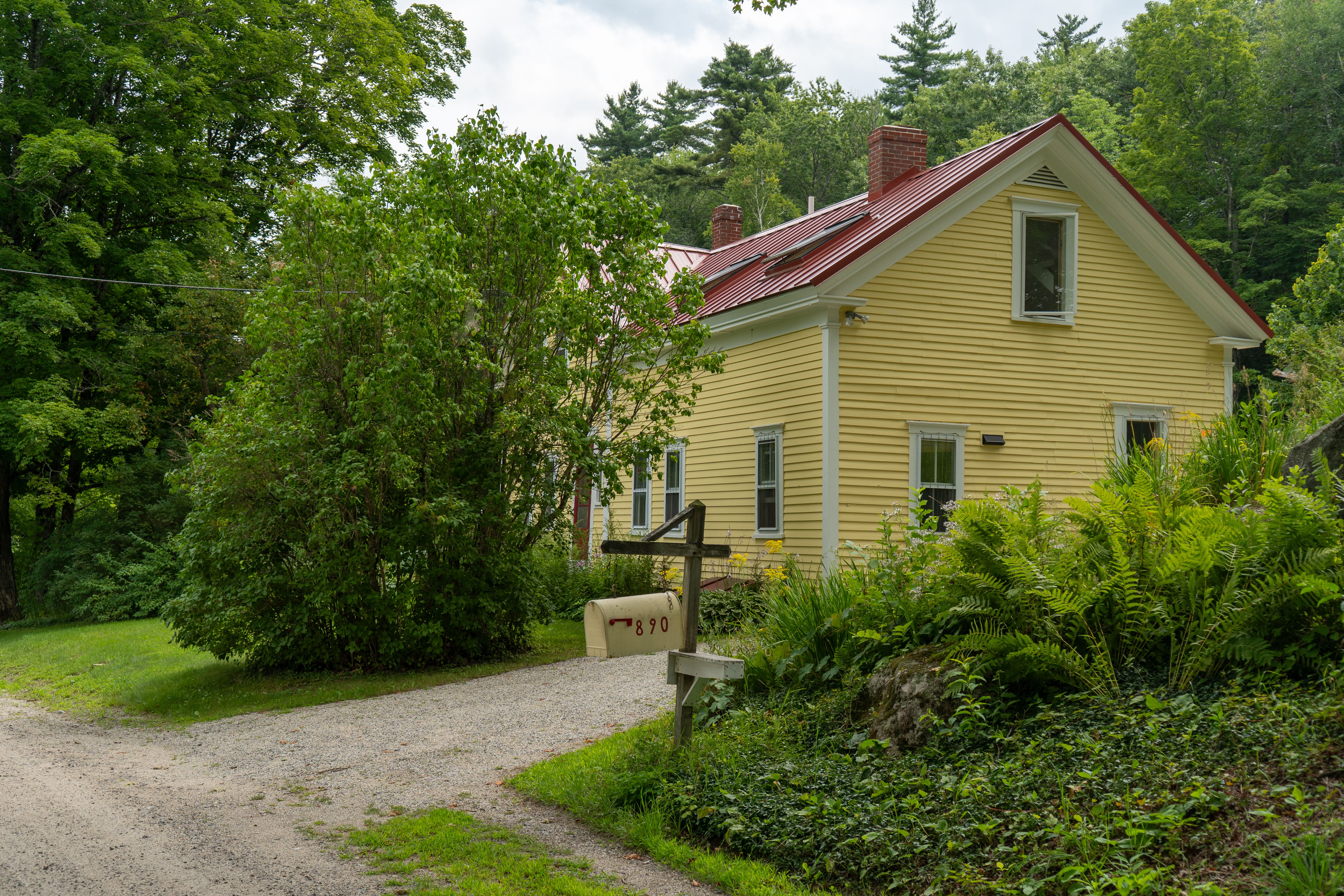 Mortgage Rates Hitting 8% This Year Is Not Impossible—and Yet, That Shouldn’t Be Buyers' Biggest Concern — Photo by Matt Barn