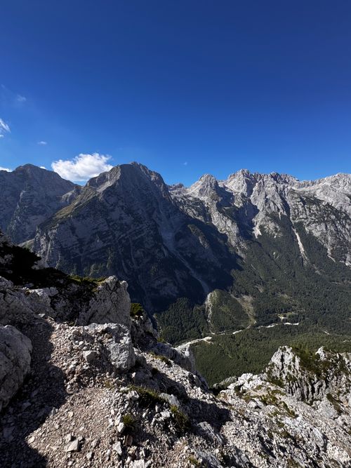 Free Scenic view of rugged Julian Alps mountain range with clear blue sky, ideal for adventurous trekkers. Stock Photo