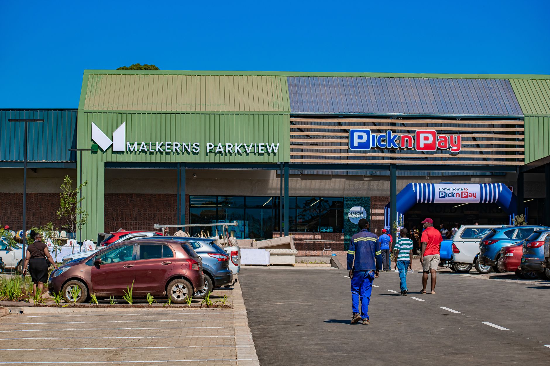 Pick n Pay narrows H1 2027 loss as sales improve