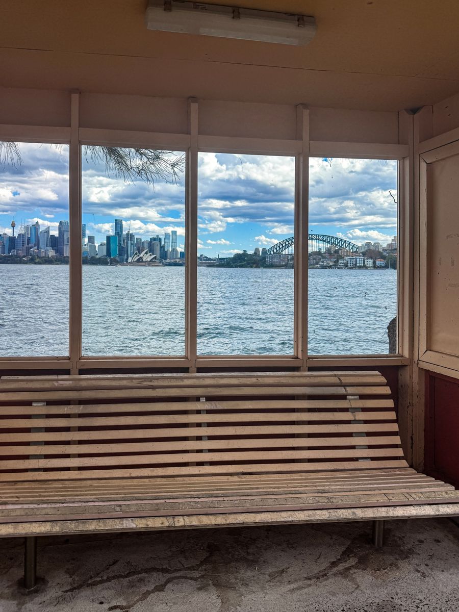 Мыс Cremorne Point: маяк и бассейн для местных