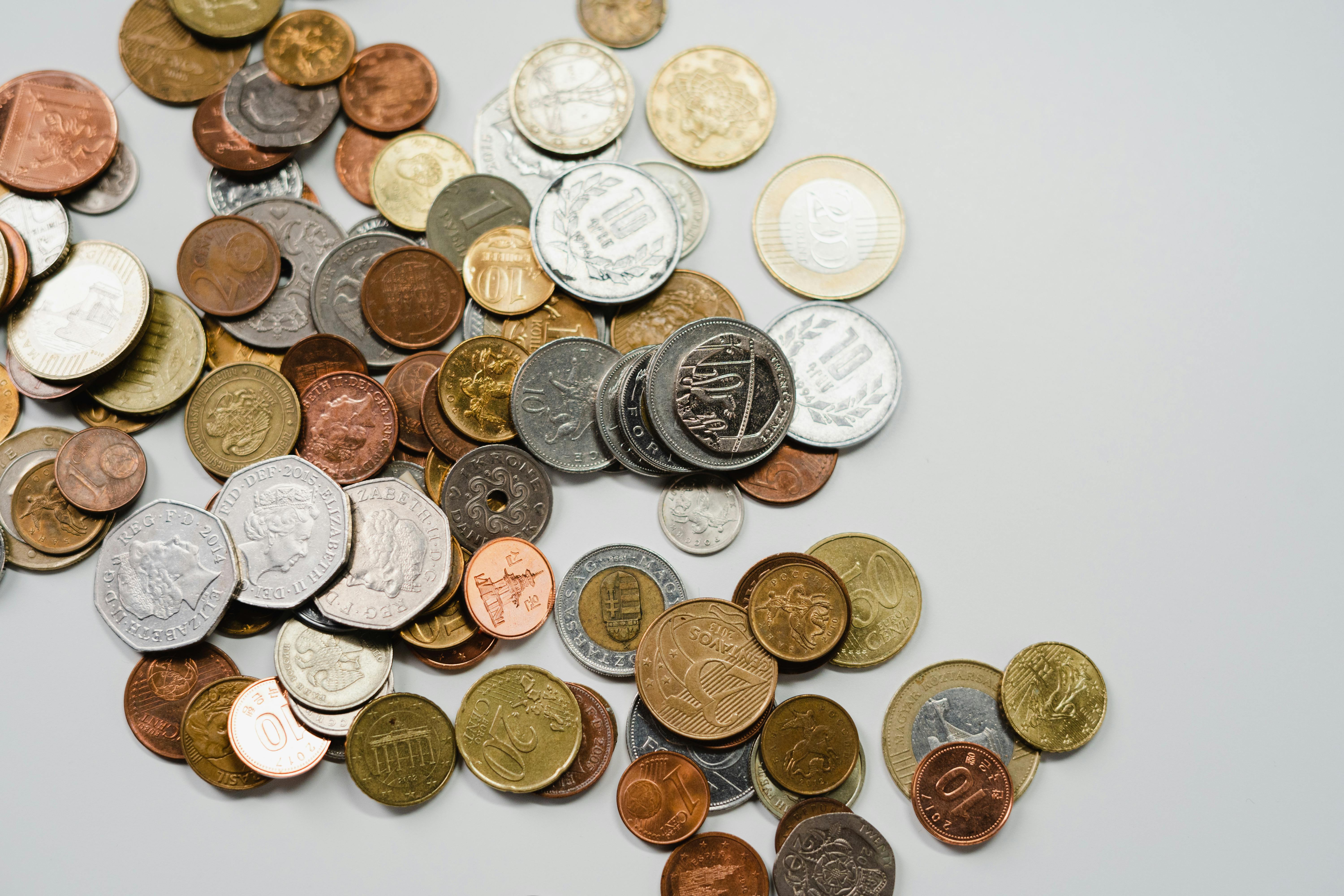 gold and silver round coins