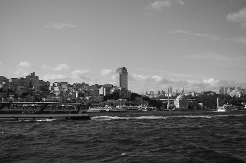 Free Black and white photo capturing the vibrant Istanbul skyline and Bosphorus strait. Stock Photo