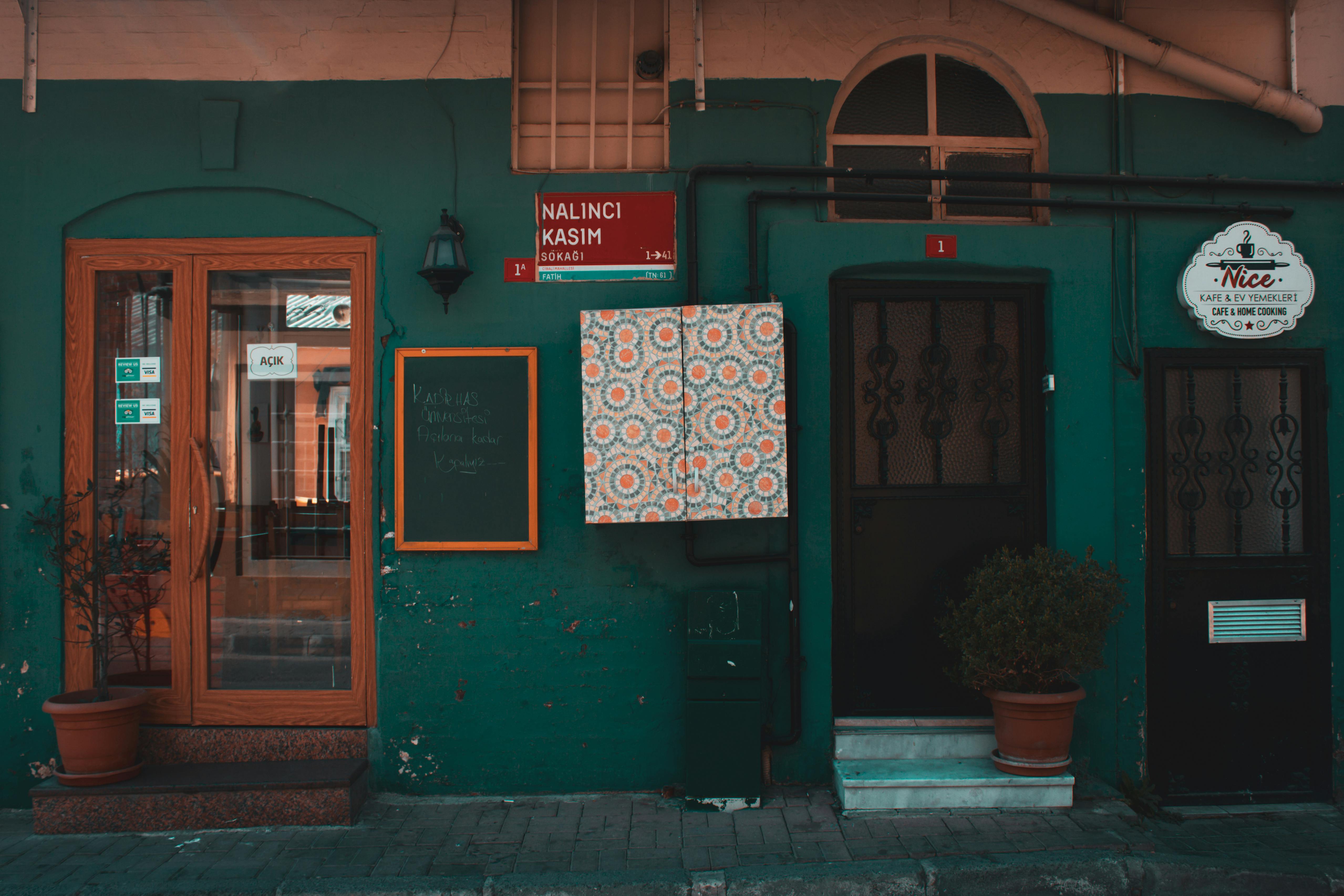 صيانة وإصلاح الثلاجات المنزلية