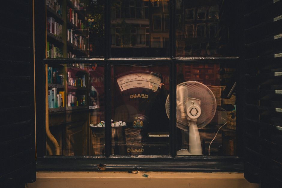 https://images.pexels.com/photos/39452007/pexels-photo-39452007.jpeg?auto=compress&cs=tinysrgb&h=650&w=940