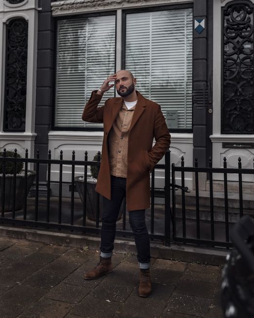 Layered the rust coat over a tan chore jacket and let the boots finish it 🤎
#outfitoftheday #brown #coat #boots