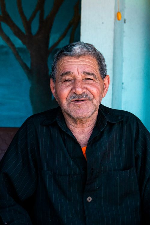 Free Charming portrait of an elderly man in Cairo, Egypt, showcasing wisdom and warmth. Stock Photo