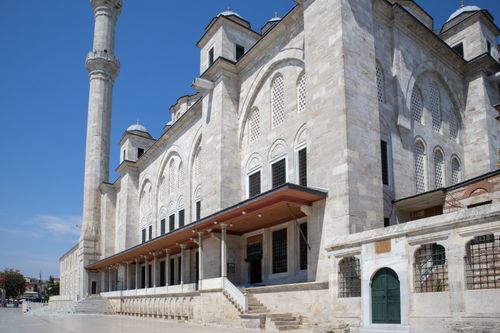 Free Stunning architectural details of the Eyüpsultan Mosque on a clear day in Istanbul, Turkey. Stock Photo