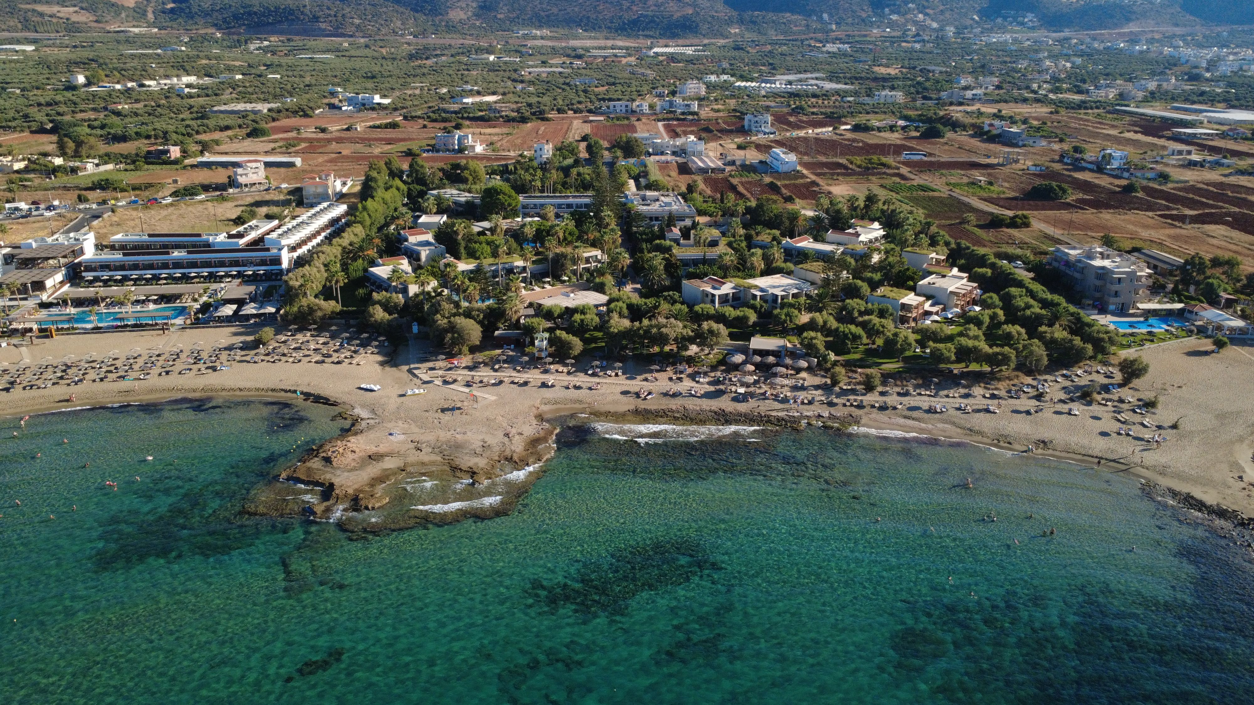 Algae Beach Hotel: A Weekend Stay Near Santorini’s Caldera