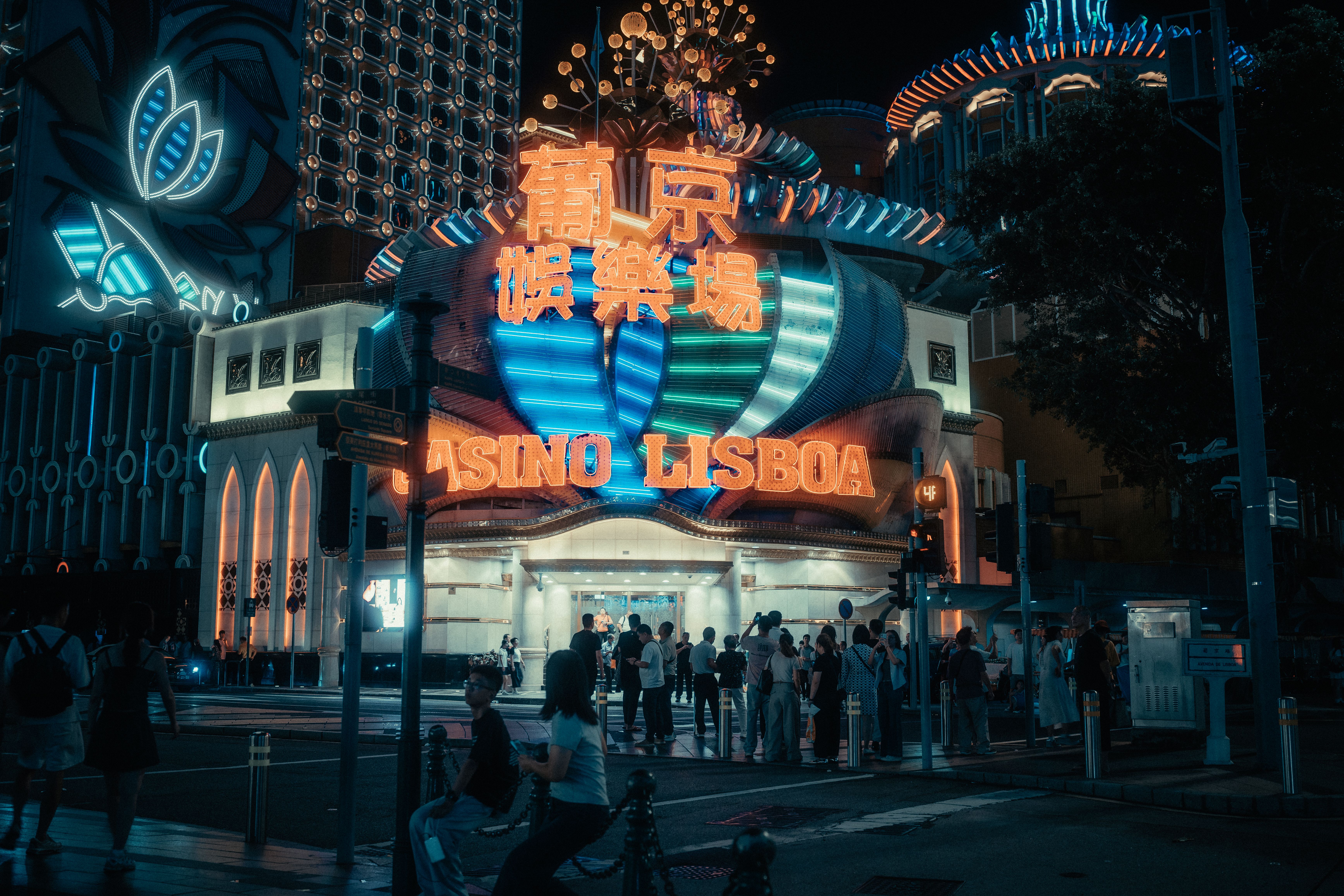 Winbeast casino lobby glowing with slot games, live tables, and dark premium lighting