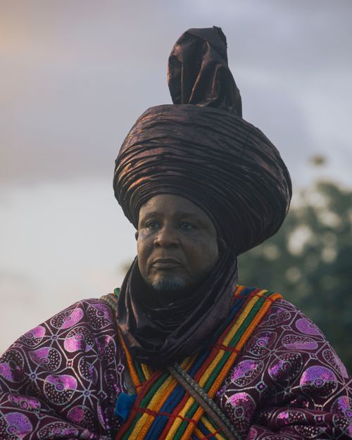 Free Elderly man in elaborate African traditional attire, showcasing rich cultural heritage. Stock Photo