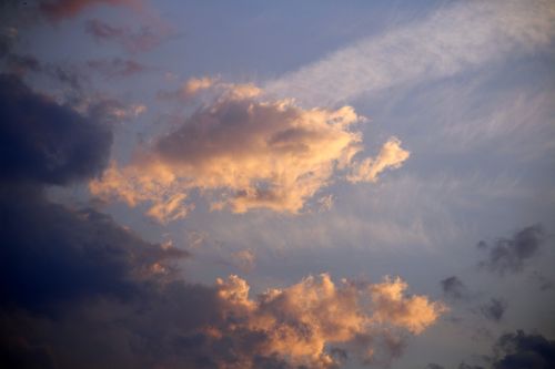 Free Beautiful orange clouds at sunset in Paraná, Brazil displaying a stunning natural spectacle. Stock Photo