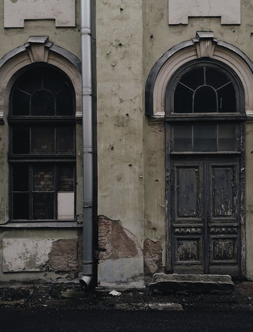 Fotobanka s bezplatnými fotkami na tému budova, dvere, okno