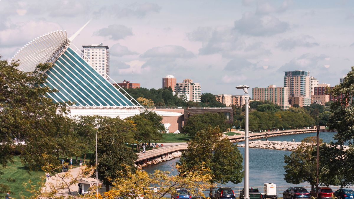 Top Milwaukee, WI Family Giveaways With No Purchase Necessary: Safe Entry Guide