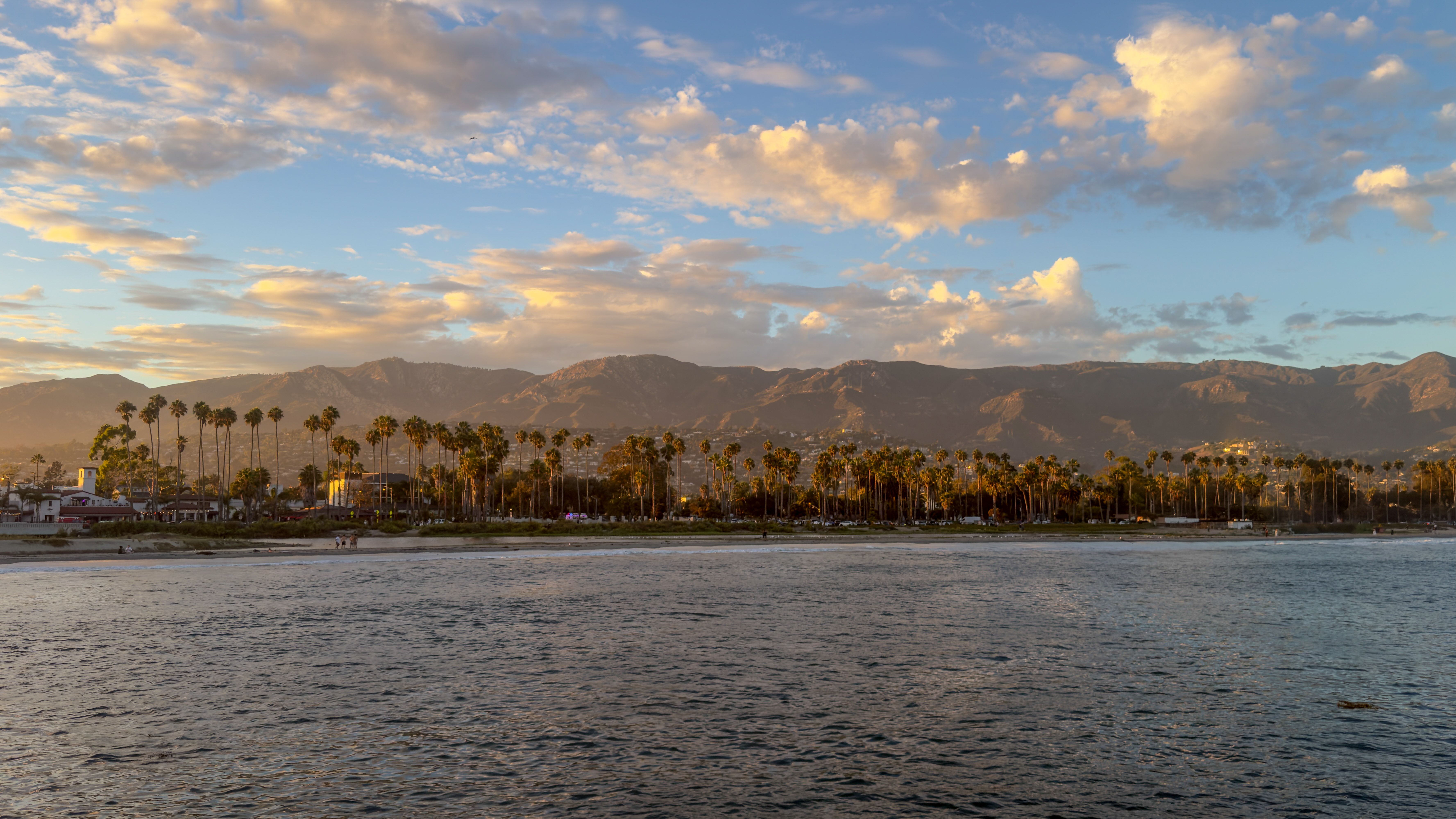 Top Santa Ana, CA Birthday Freebies With No Purchase Necessary: Safe Entry Guide