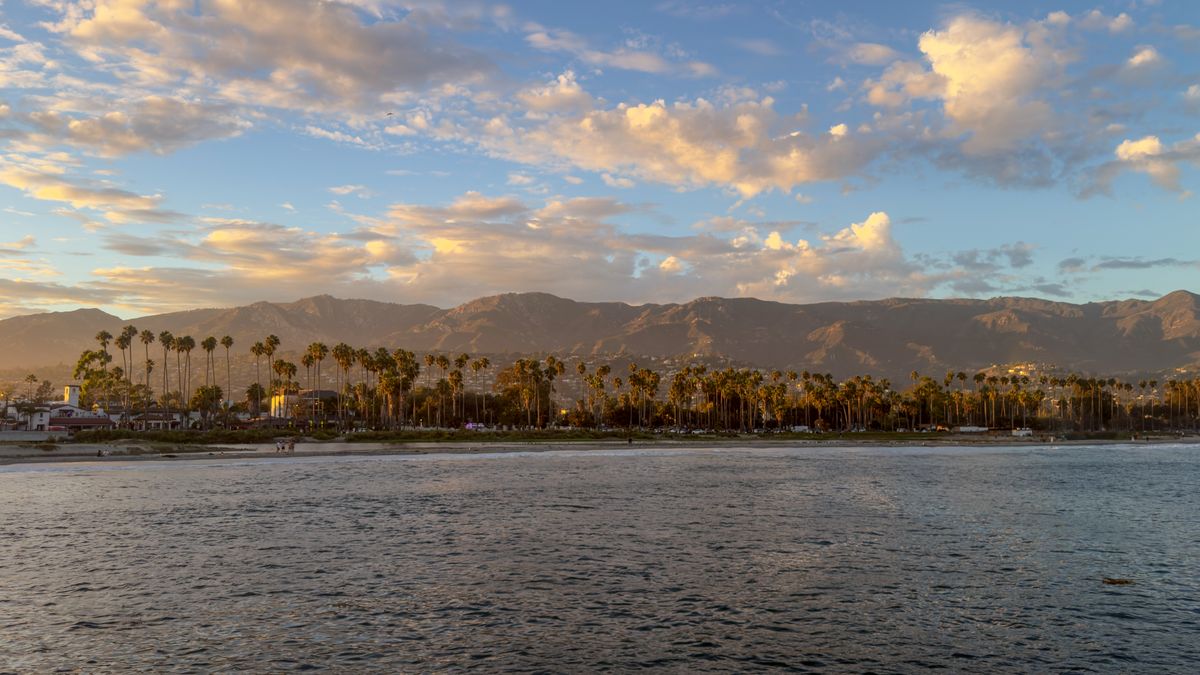 Top Santa Ana, CA Birthday Freebies With No Purchase Necessary: Safe Entry Guide