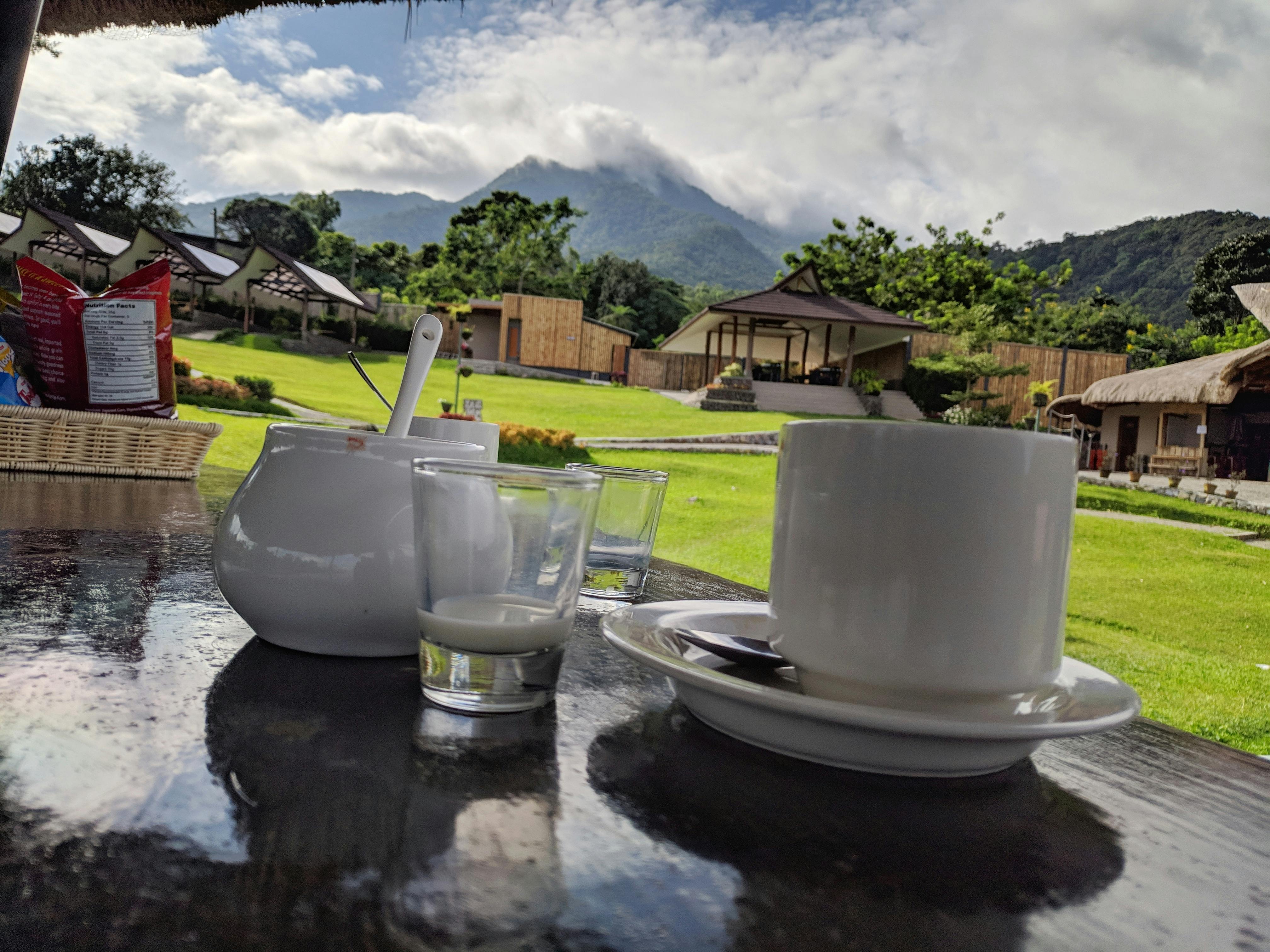 Muestra de sangre en tubos de ensayo, representando la ciencia detrás de los grupos sanguíneos