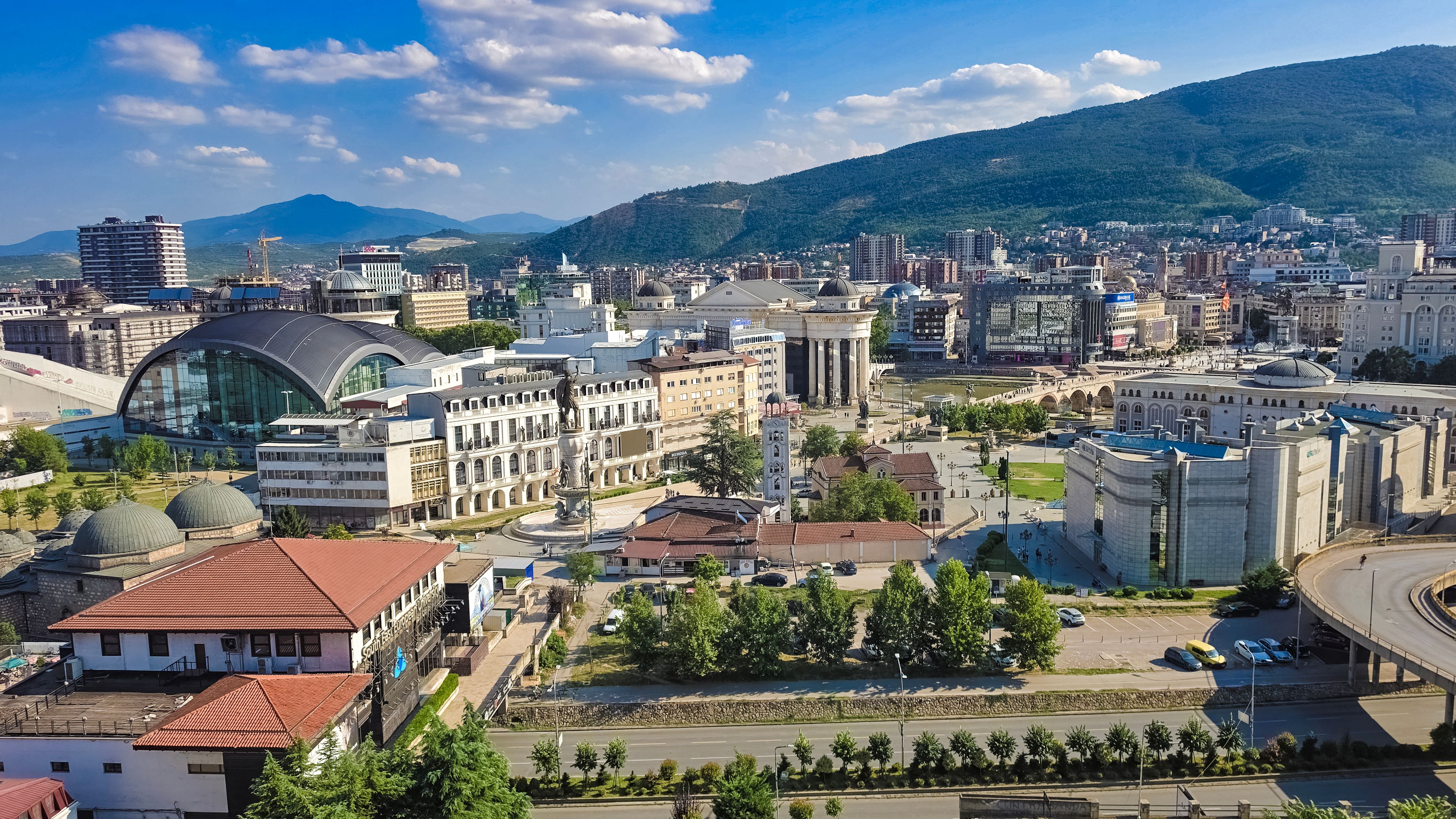 Doina Ruști, apreciată pentru romanul Matuf, peruchierul și prezența culturală