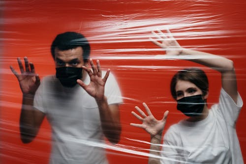 Free Couple in Quarantine Stock Photo